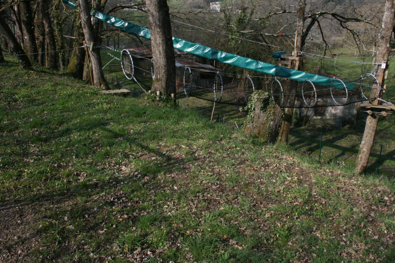 The Petite Chalet Chambre D'Hotes L'Isle-Jourdain  エクステリア 写真