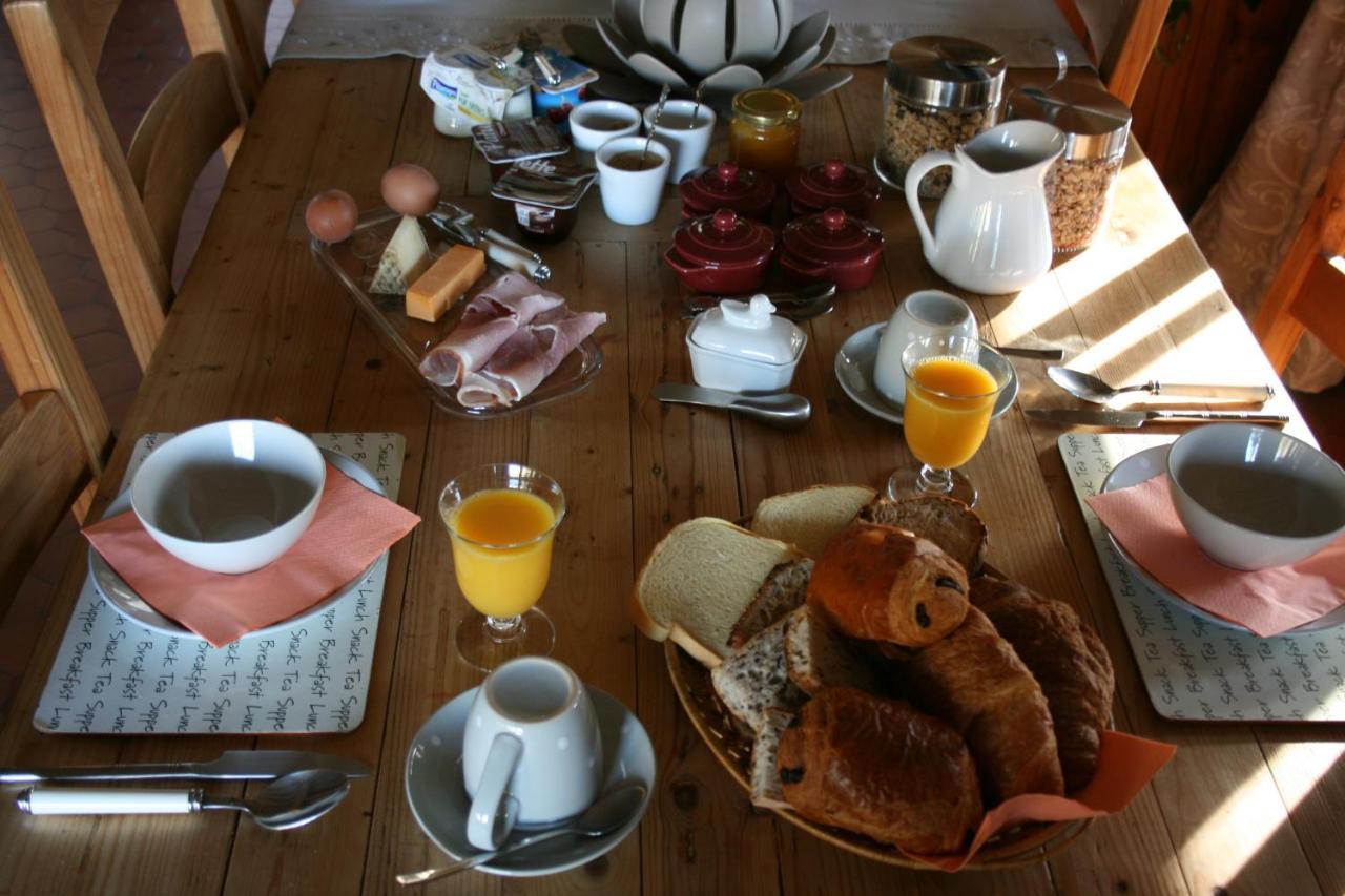 The Petite Chalet Chambre D'Hotes L'Isle-Jourdain  エクステリア 写真